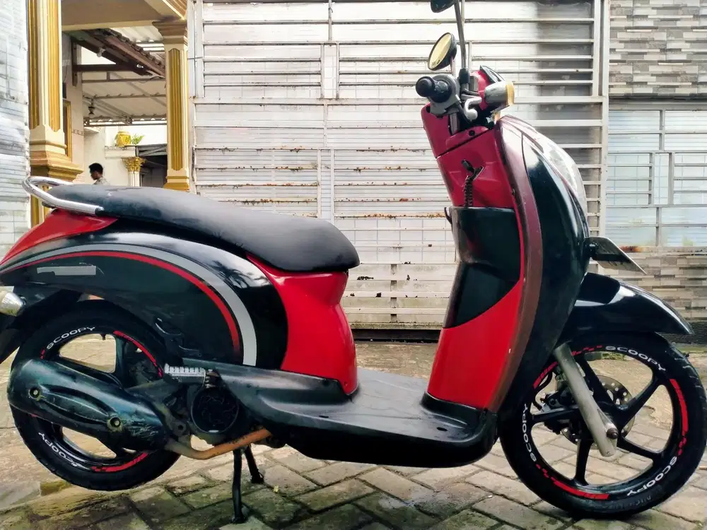 Honda Scoopy lengkap motor sehat walafiat keterangan detail dibawah