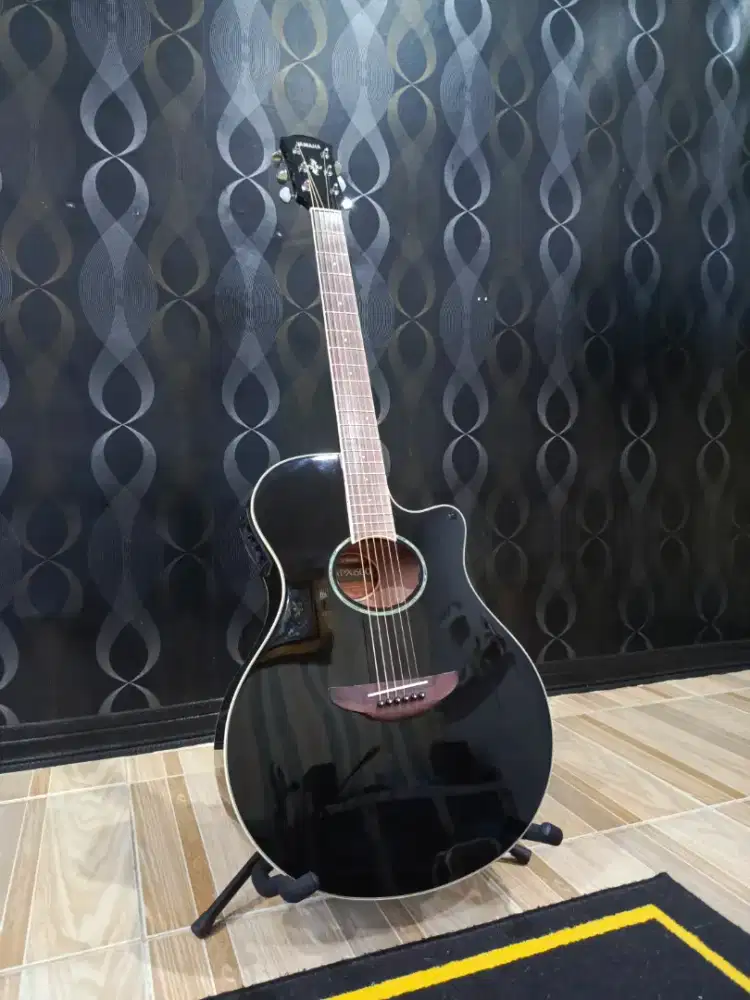 Gitar Akustik Elektrik Yamaha APX 600 BL