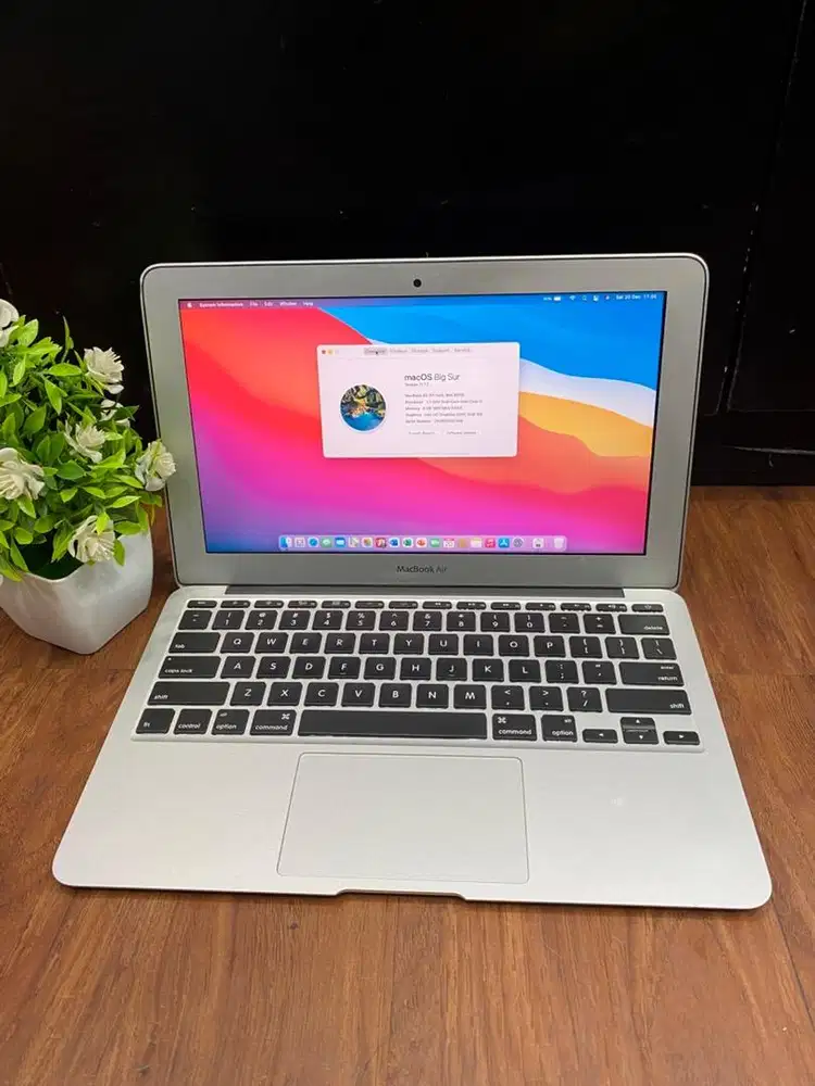 Apple MacBook Air 11-inch 2013