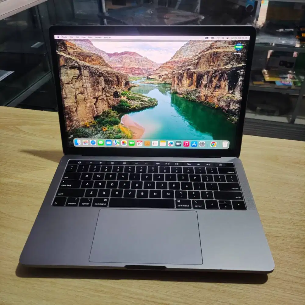 Apple Macbook Pro Retina Touchbar Ram 16gb SSD 512GB Grade A Mulus