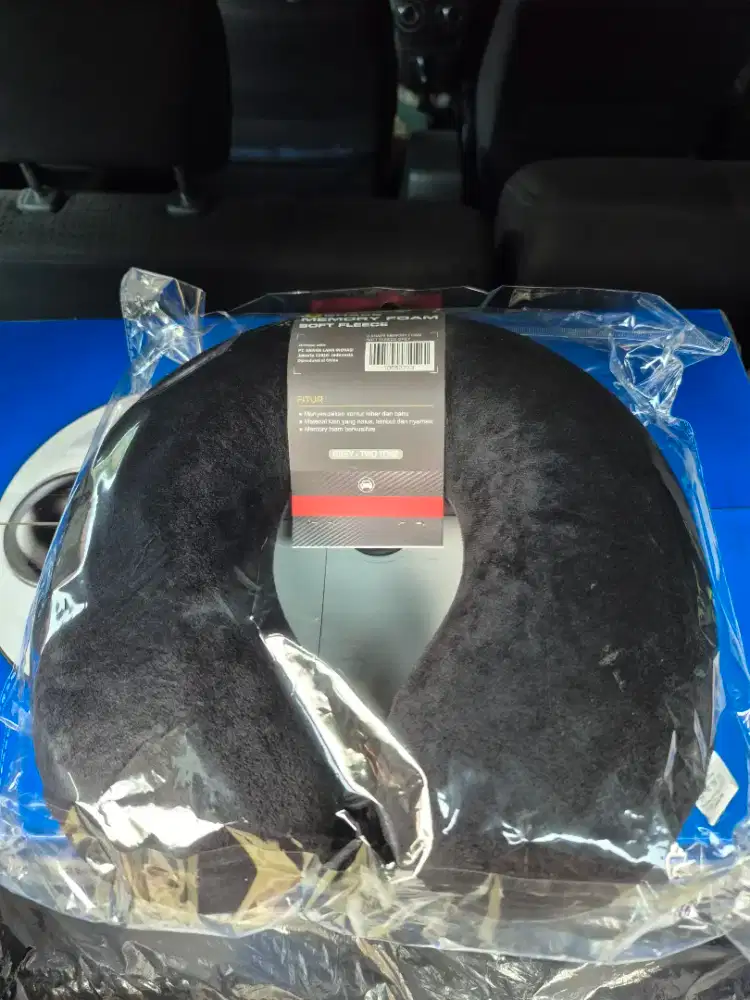 Otto Klasse Bantal Leher Memory Foam Soft Fleece - Abu-Abu