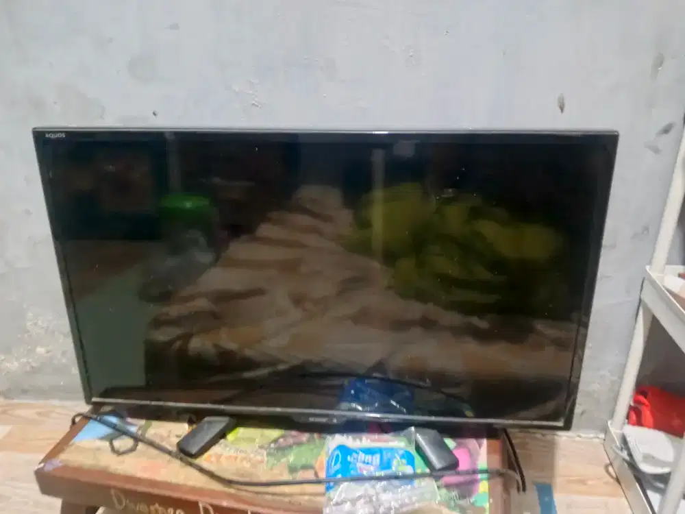 Tv sharp aquos 24inch