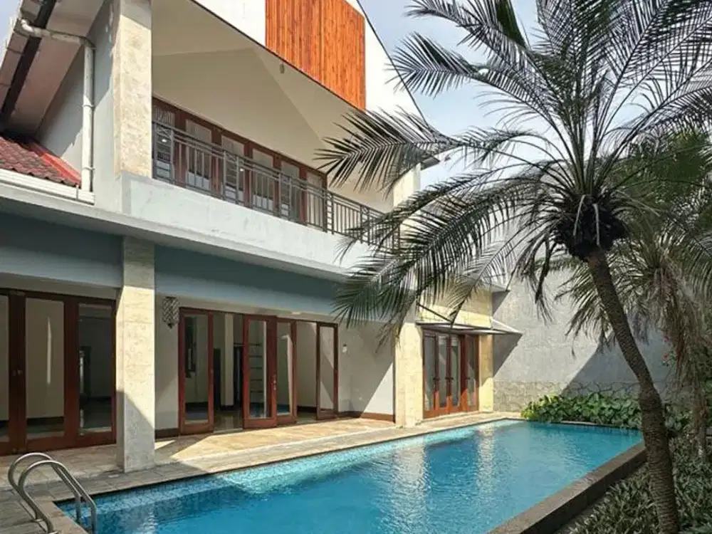 Disewakan Rumah Daerah Strategis Dharmawangsa Baru Renovasi