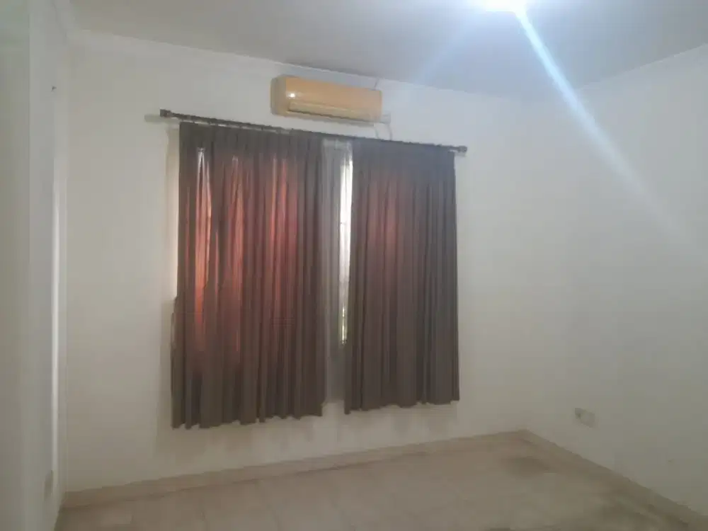 Rumah Nyaman   dekat Tol Stasiun Sekolah International   The Green BSD