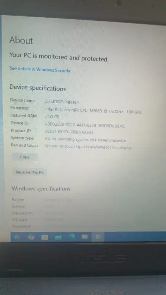 desktop-P4FH4FL minus speaker jembret sm ada titik Putih d lyar sm cas