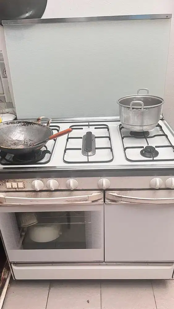 Kompor 4 tungku + oven