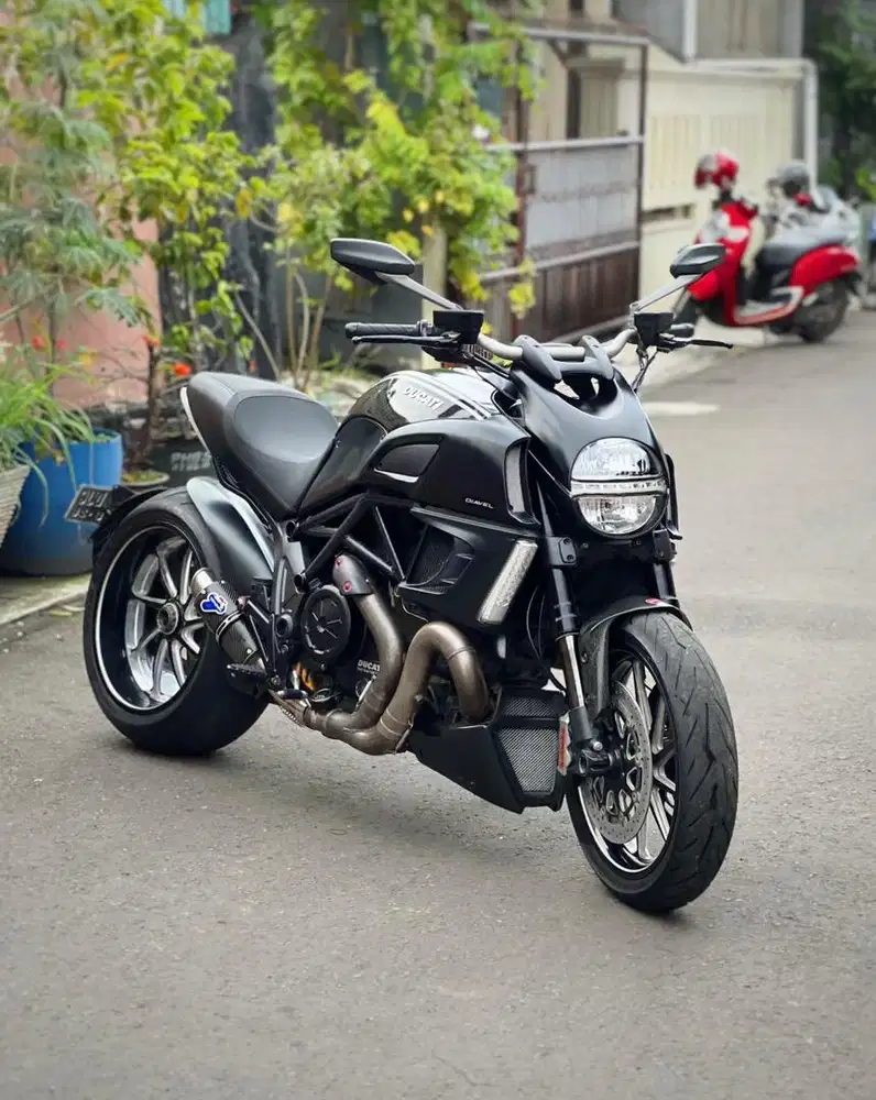 ducati diavel carbon edition