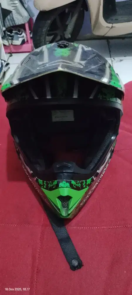 Jual helm cross