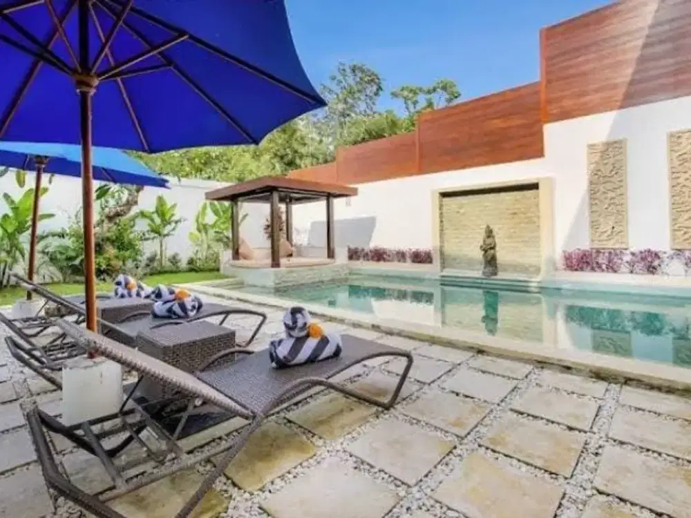 Villa Mewah 2 Lantai Asri Nyaman di Seminyak