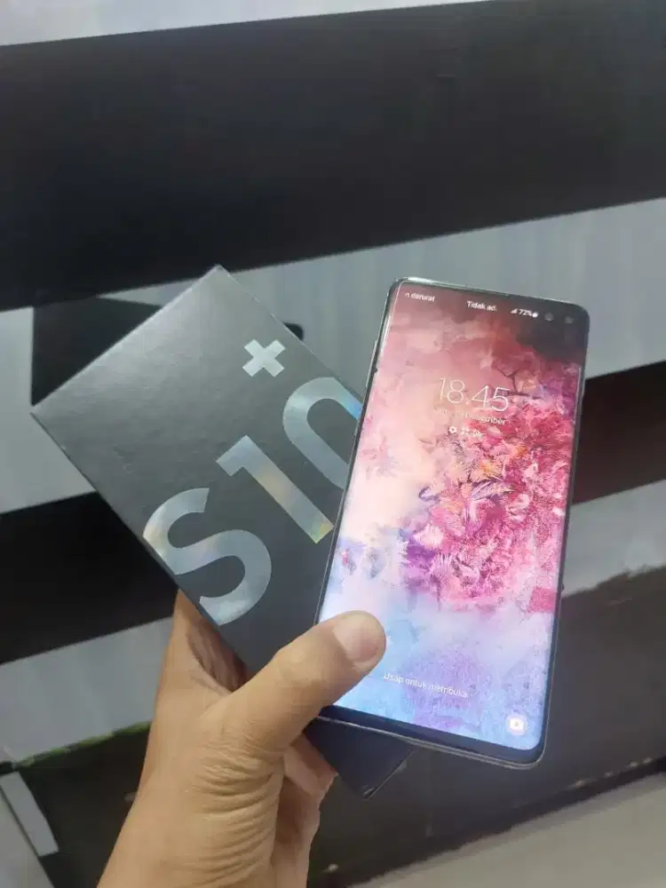 Samsung s10 plus 8/128 resmi Indonesia garansi personal 1 bulan