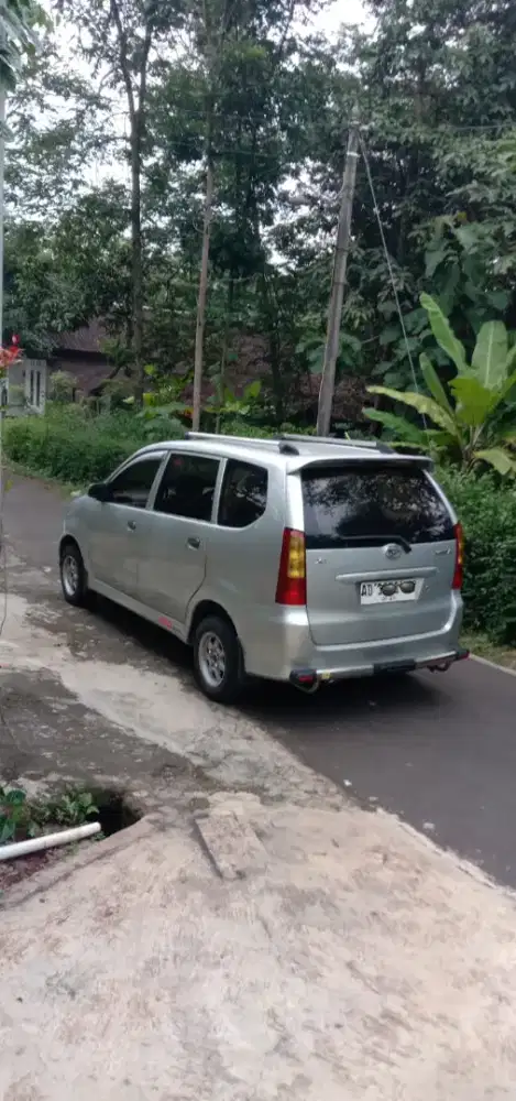 Jual cepat Xenia Li trmurah