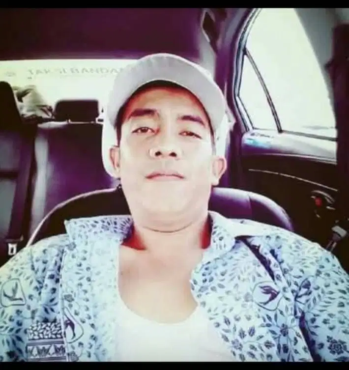 Mencari pekerjaan driver kantor/pribadi insya allah amanah