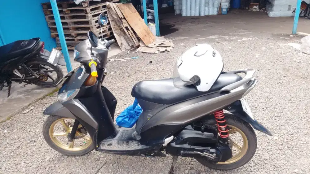 JUAL BUTUH YAMAHA MIO J 2014.