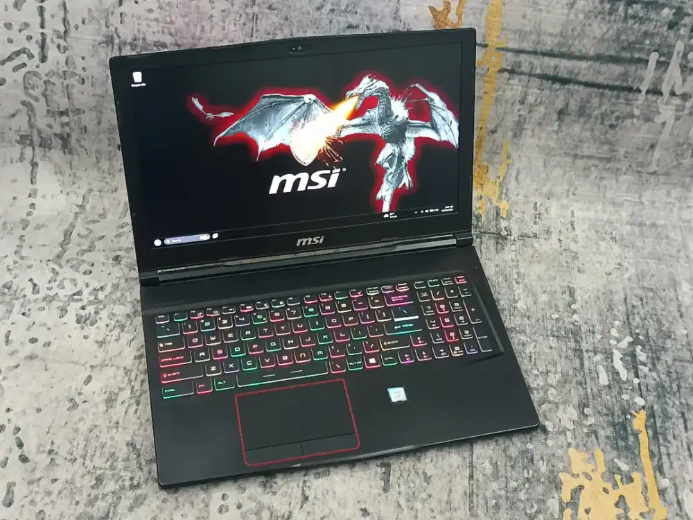 MSI Raider GE63 Core i7-8750H 16GB 256GB GTX 1060 6GB RGB Like New