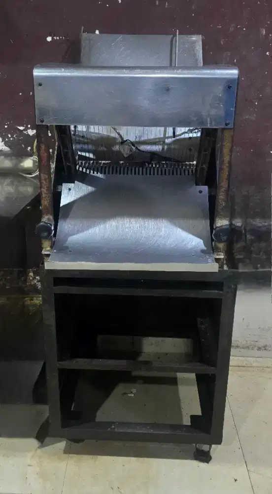 Pemotong roti / Bread Slicer dan kaki nya MURAH
