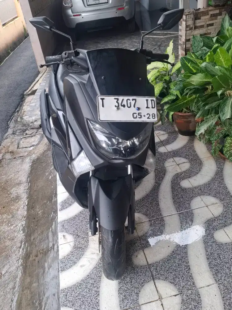 Yamaha Nmax black