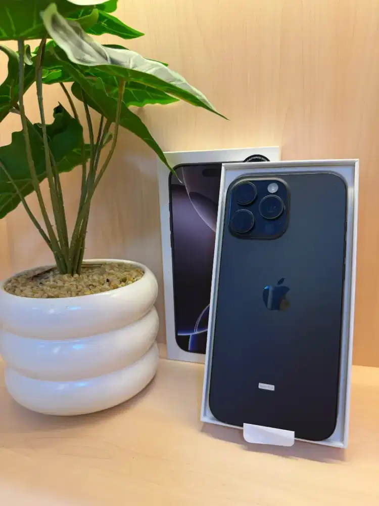 iPhone 16 Pro Max 512 GB Black Garansi Resmi Indonesia