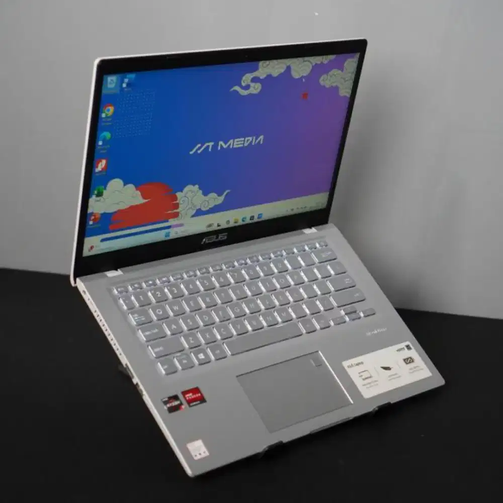 Jual Cepat Asus RYZEN 3 RAM 8 GB SSD 512 GB MULUS LIKE NEW