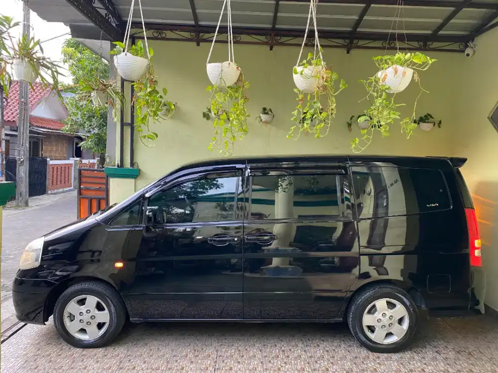 Dijual Nissan Serena 2.0 CT Metic 2006