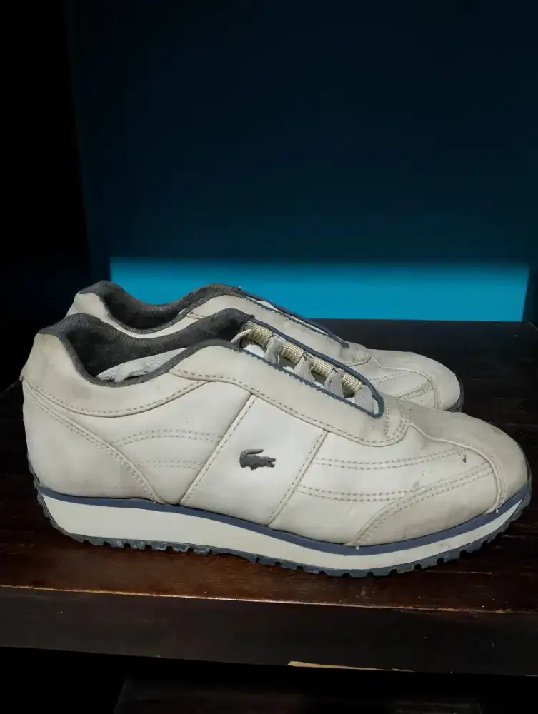 Sepatu Sneaker Lacoste