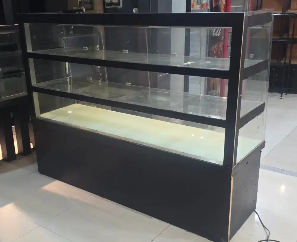 RAK KACA TEBAL  BOLU 3 TINGKAT