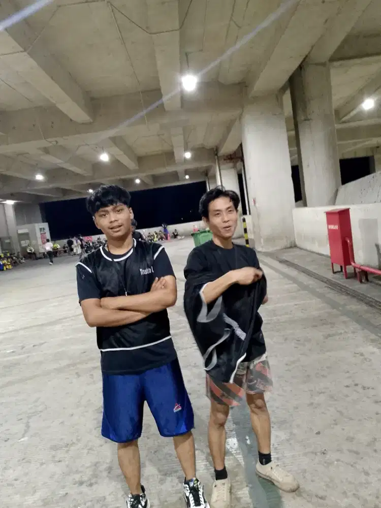 Nyari kerjaan siapa tau ada