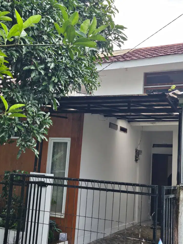 Disewakan Rumah Baru Renov