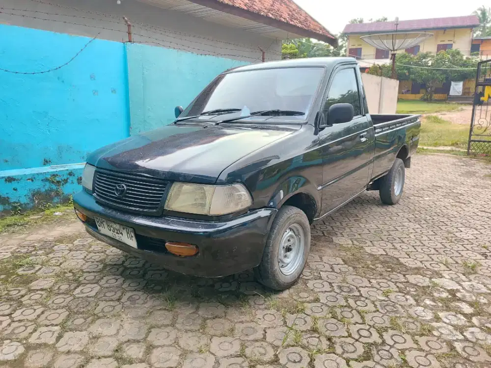 Kijang pickup 2005 bensin