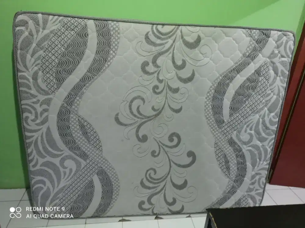 Dijual cepet kasur uk 160x200x25 nego