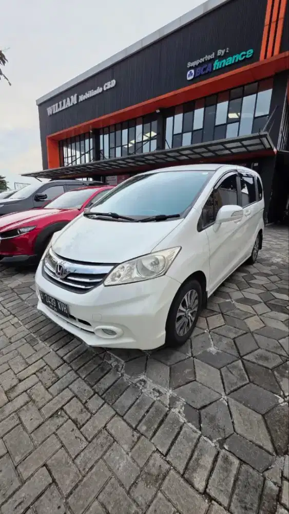 Honda Freed E PSD 1.5L A/T 2013