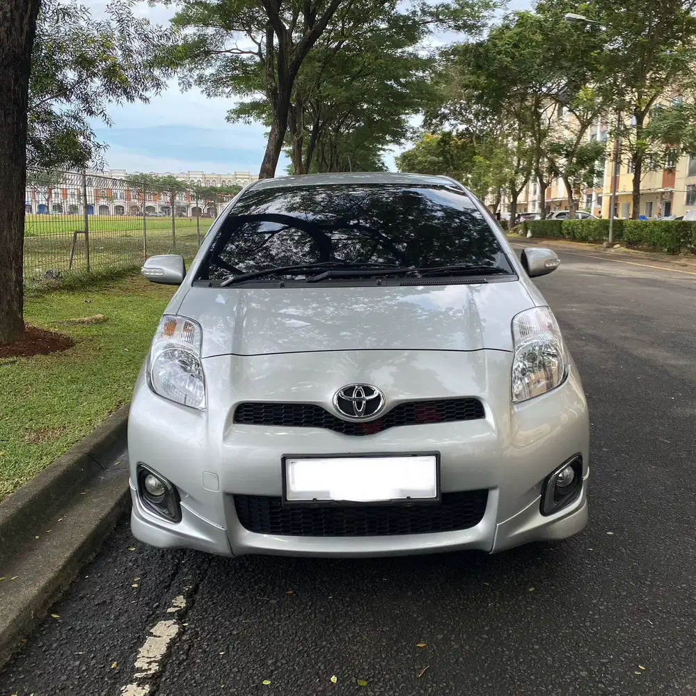 TOYOTA YARIS E 2012 AT MATIC GANJIL