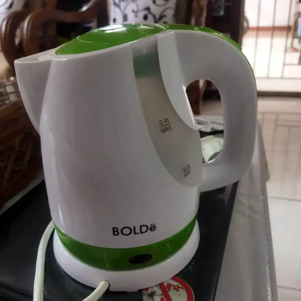 teko listrik pemanas air bolde