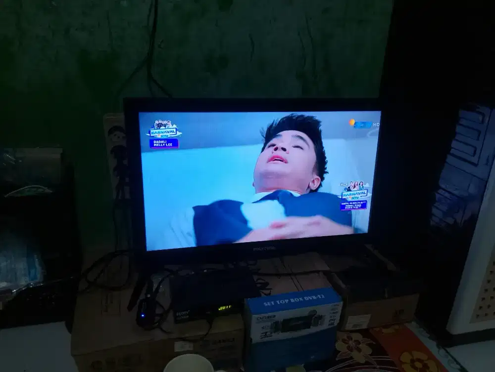 Jual televisi Polytron
