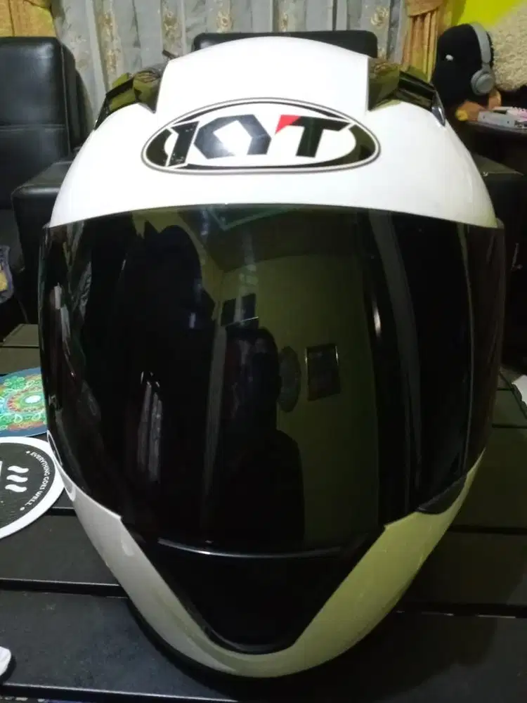 Helm KYT full face