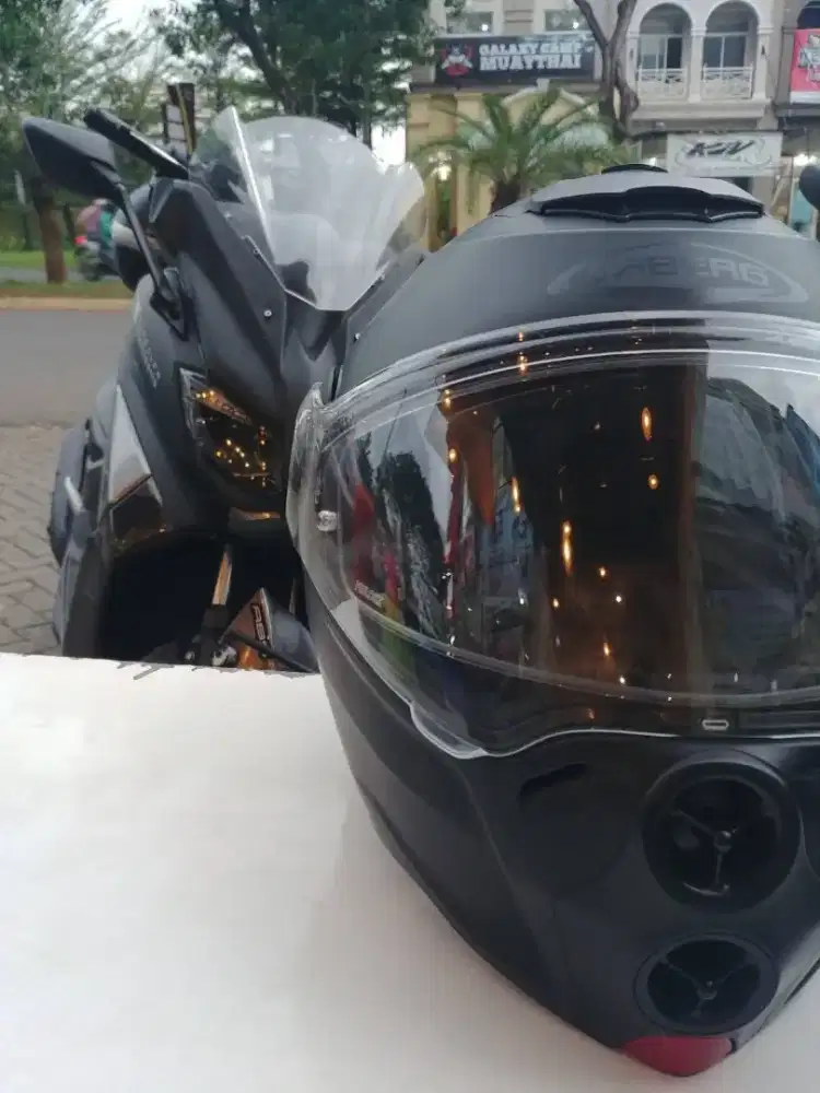 Helm Caberg Droid hitam doff ukuran XL Mulus