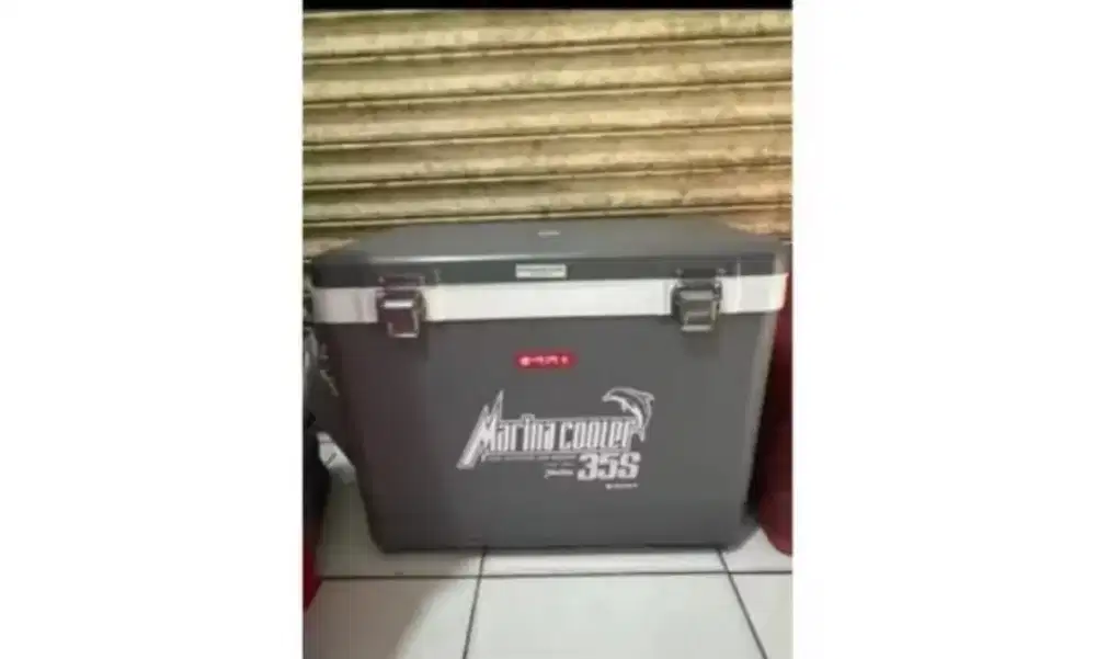 Marina Coolerbox Lion Star 33L