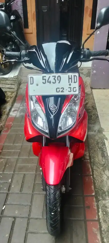 Suzuki skywave orange 2009