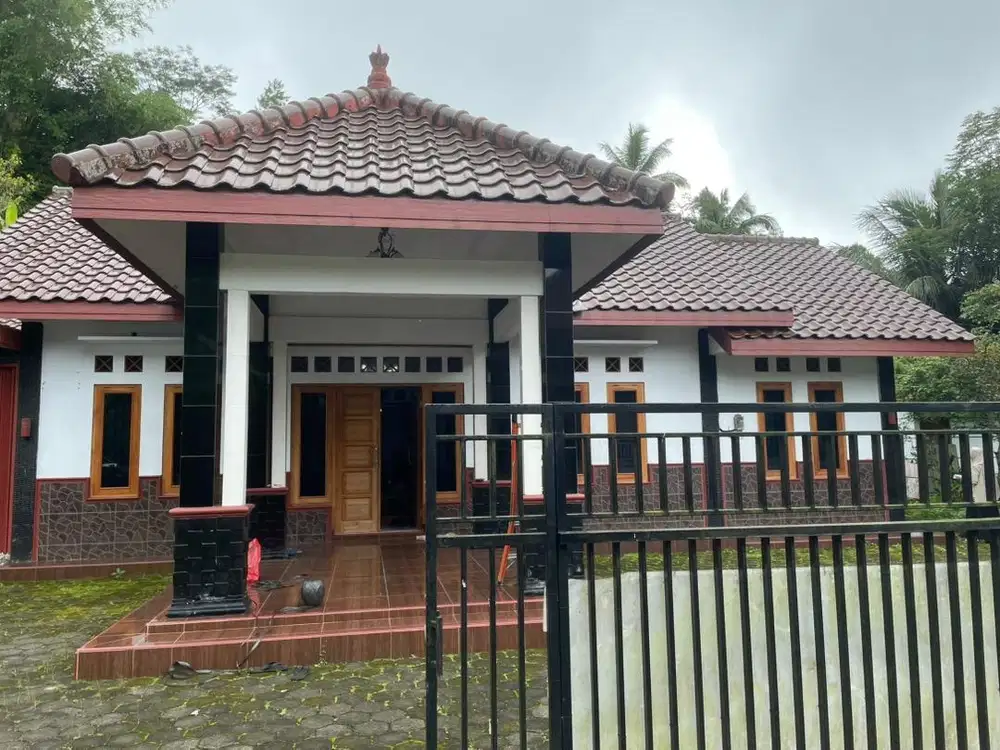 Jual Rumah Semi Furnitur Siap Huni atau Investasi Villa