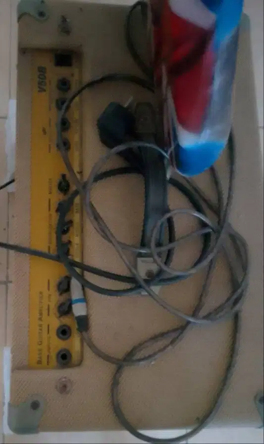 Amplifier gitar n bass belcat V35B