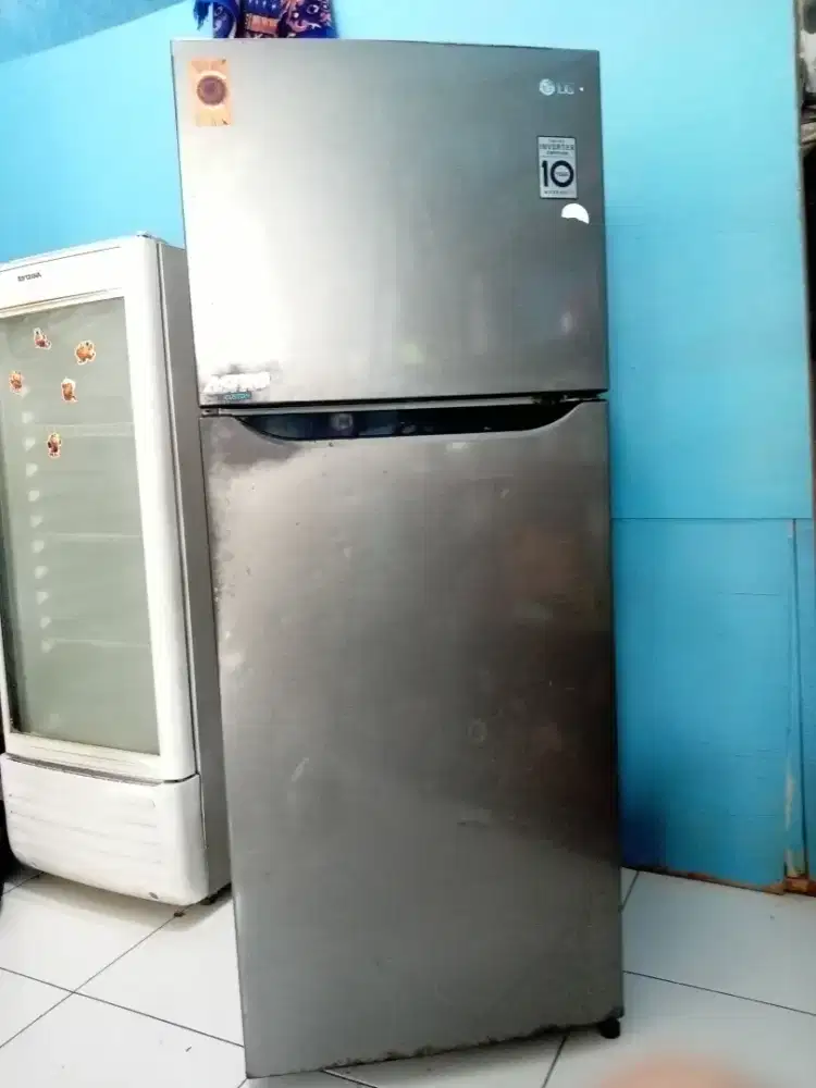 Kulkas 2pintu merek LG inventer