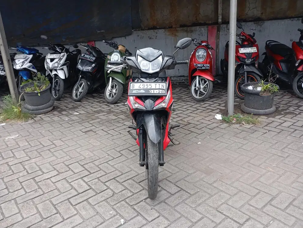 [PROMO DES] Honda Supra X 125 Tahun 2018 Surat Komplit