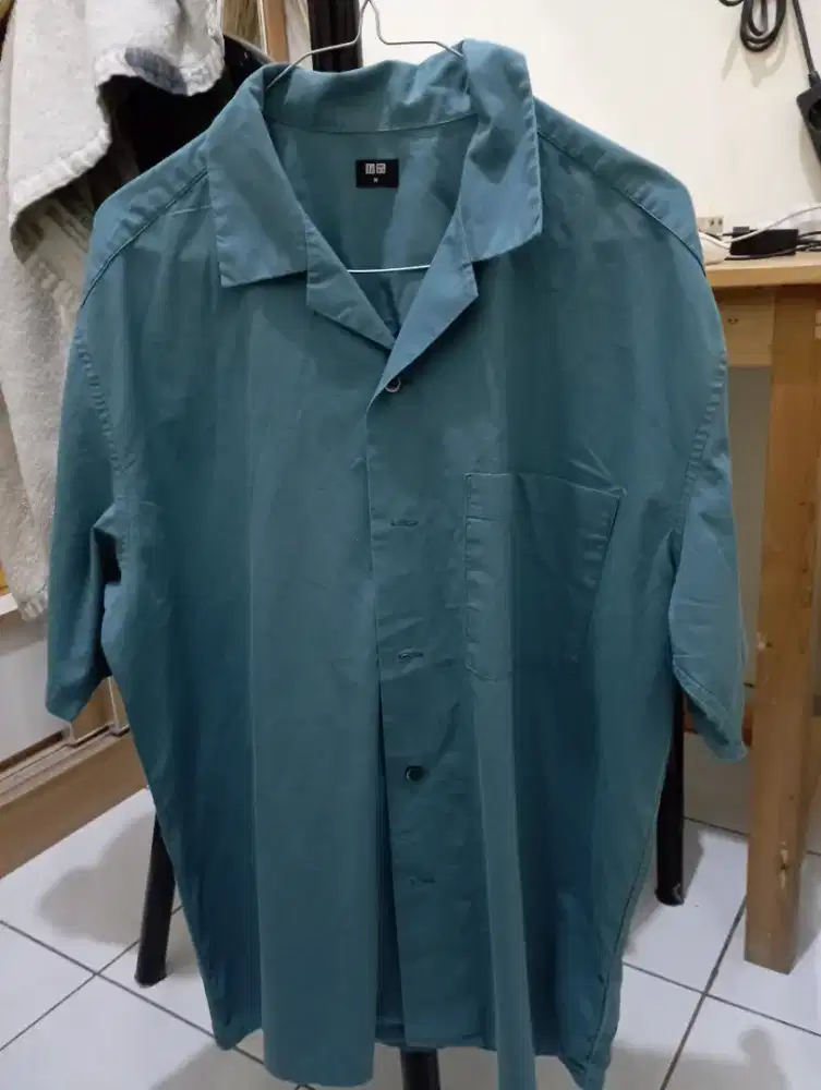 Uniqlo Original Shirt Pria Size M