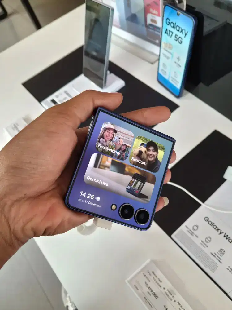 SAMSUNG Z FLIP 7 DISKON 3 JUTA PWP BUDS 3 FE, CHARGER ORI DAN SPEAKER