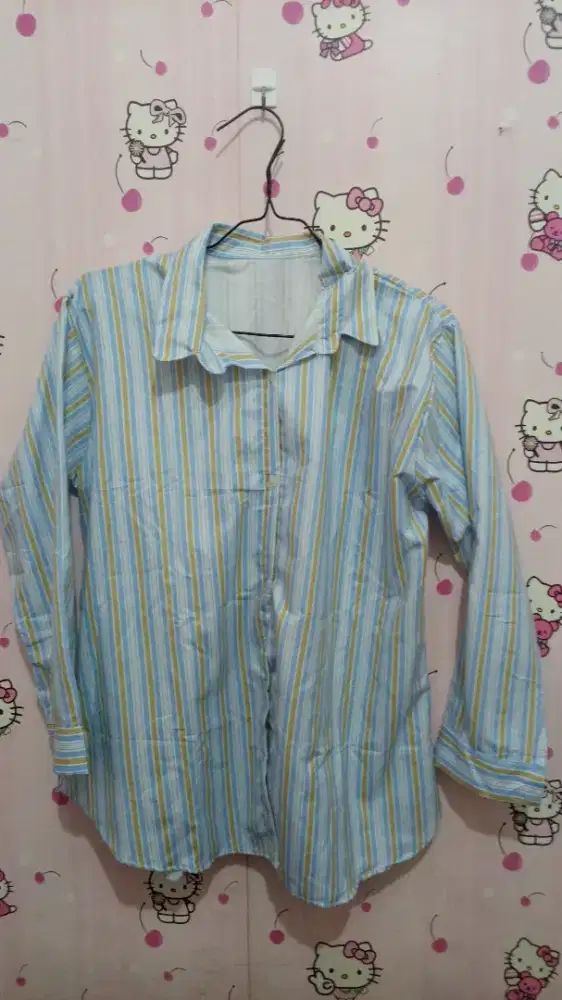 Kemeja wanita terbaru