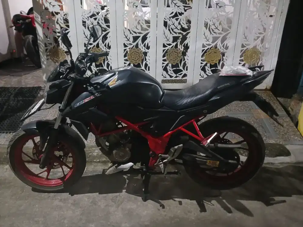 Honda CB LED 150 R 2017 ss lengkap pajak hidup stater tokcer,Bks Kota
