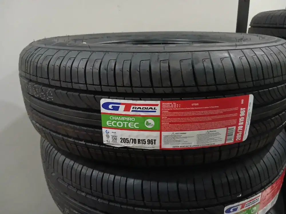 Ban GT 205/70 R 15