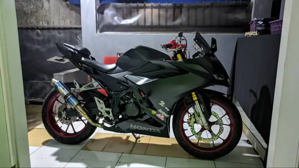 HONDA CBR 150 cc
