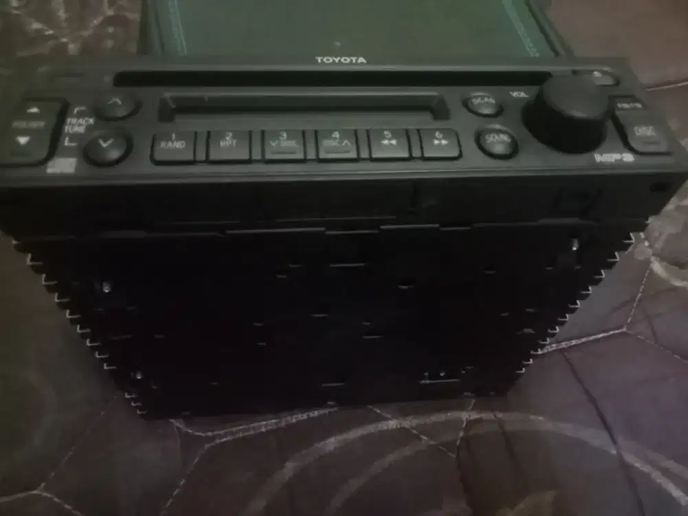 Head unit original Toyota Avanza