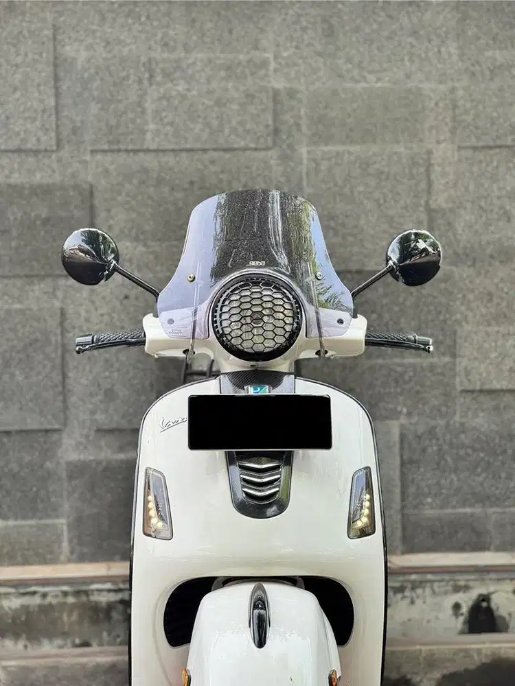 Vespa GTS ABS Igets 2018 Low KM