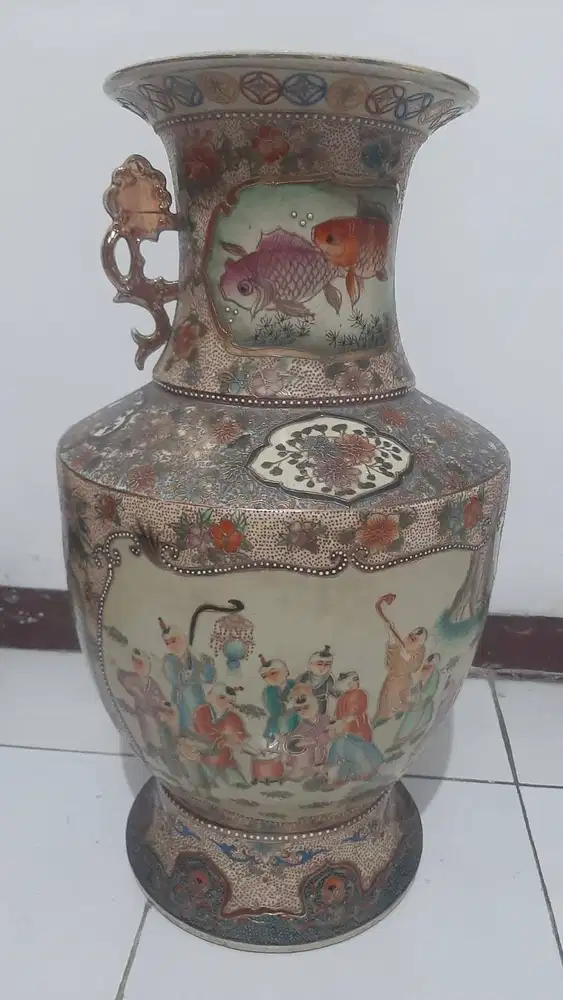Keramik Guci Cina